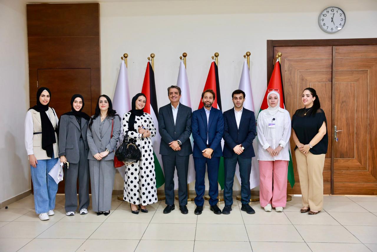 وزير الشباب يؤكد أهمية مأسسة العمل التطوعي وتعزيزه كثقافة وطنية