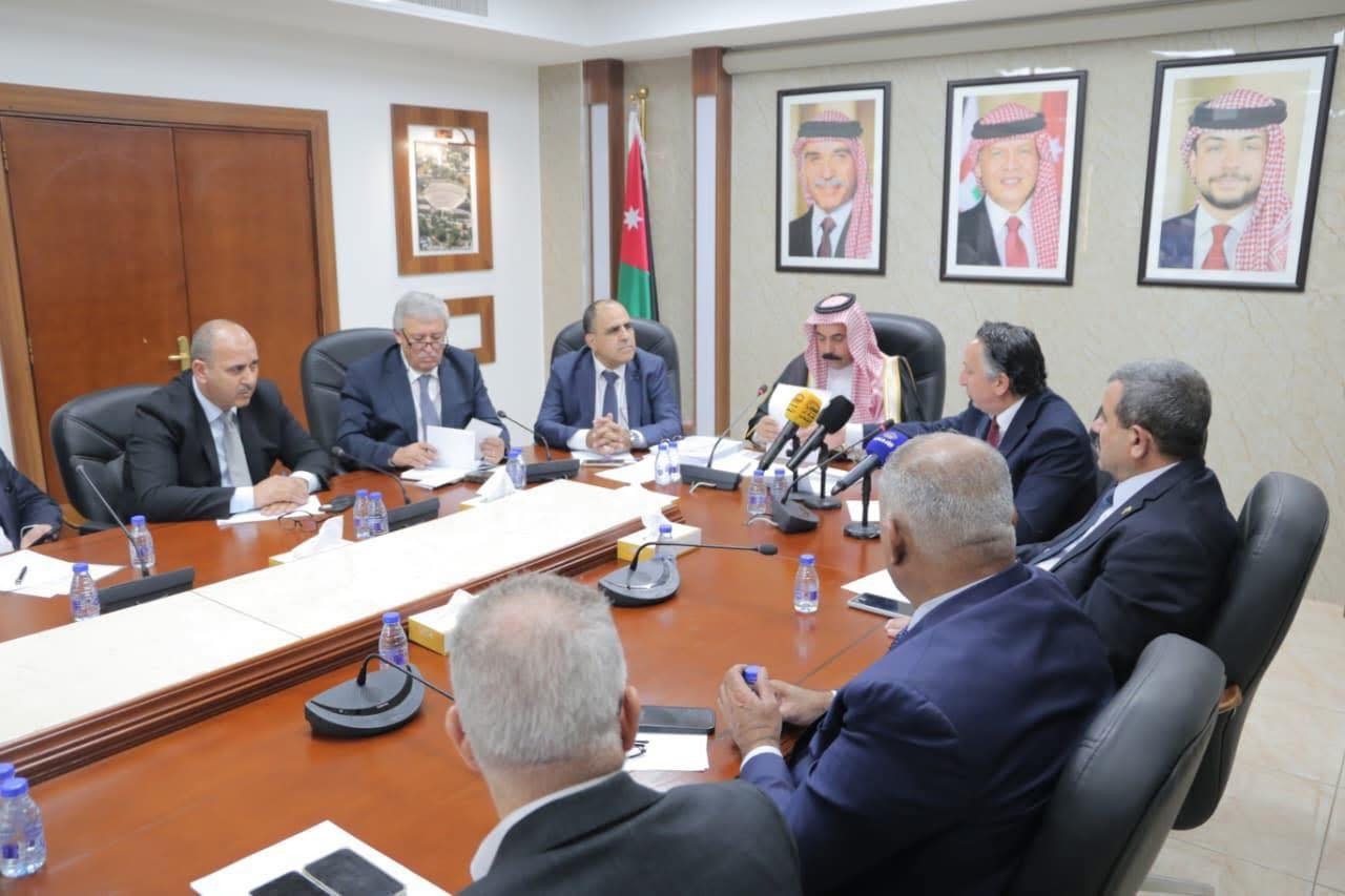 لجنة النقل النيابية تتابع بلاغ النائب ابو رمان بوجود شبهات فساد في عطاء رقم 1/24 
