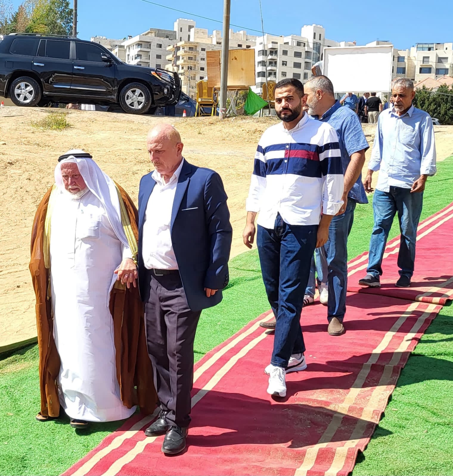حشود غفيرة تشارك مروان الركيبات حفل زفاف نجله المهندس عبدالله في دابوق