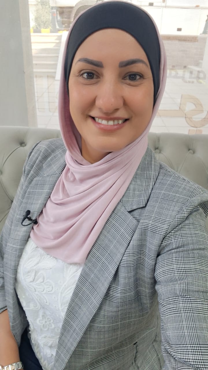 سلوكيات يتعامل بها طلاب المدراس مع منهم أكبرسناً
