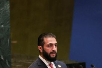 سوريا تطالب برفع العقوبات بالكامل