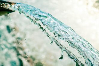 450 ألف دينار لإنشاء وتأهيل محطات ضخ مياه