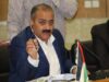 ضبط وإيقاف سائق صهريج مياه عادمة خالف التعليمات البيئية