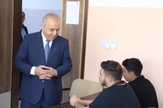 وزير التربية يطلع على واقع المدارس