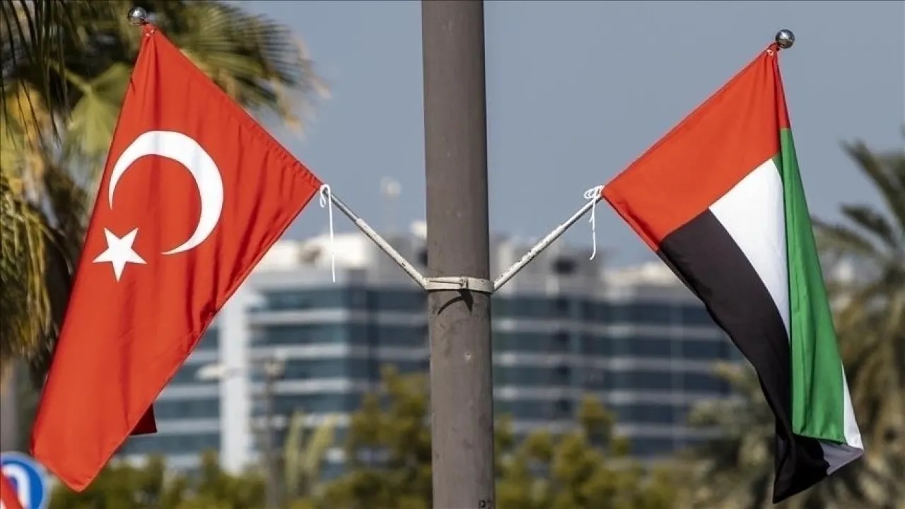 بعثة الإمارات في أنقرة تدعو مواطنيها للحذر