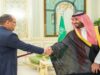 السفير الأردني أبو الفول يقدّم أوراق اعتماده وليًّا للعهد السعودي
