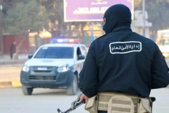 حادثة مأساوية في إدلب: رجل يقتل أسرته وينتحر