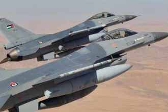 الحنيطي يفتتح مبنى الطيران التشبيهي وهنجر طائرة “بيل 505” في كلية الملك الحسين الجوية