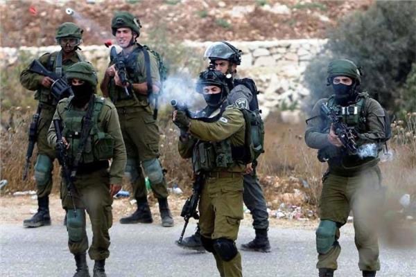 إصابة 5 فلسطينيين برصاص الاحتلال شرق رام الله