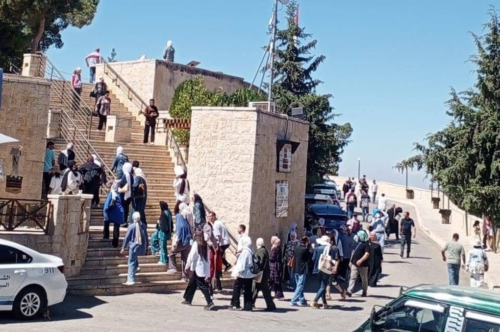 عجلون تشهد حركة سياحية نشطة مع توافد آلاف الزوار المحليين والعرب والأجانب
