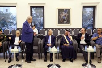 العيسوي ينقل تعازي الملك وولي العهد لعائلات متوفين في عجلون وعمان