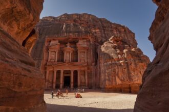 البترا تستقبل 4824 زائراً خلال يومين