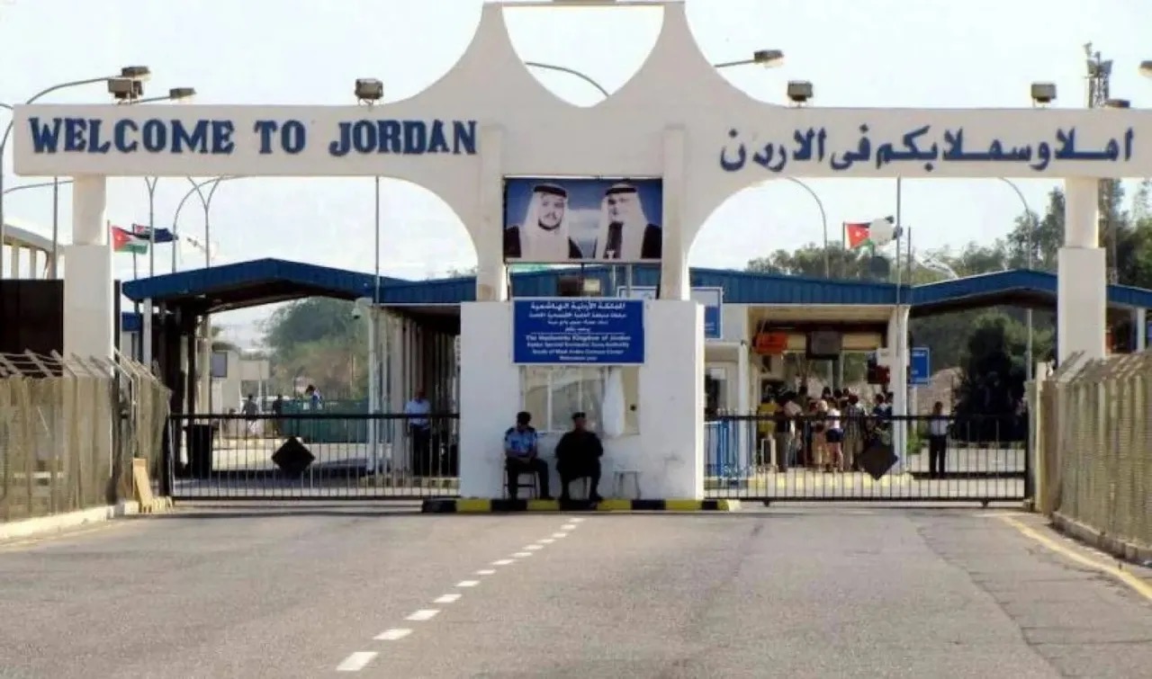 الأمن العام: إعادة إيقاف حركة المسافرين عبر جسر الملك حسين