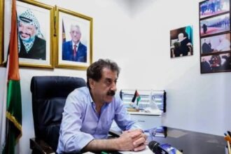 الاستخبارات الفلسطينية توقف مدير المعابر والحدود السابق