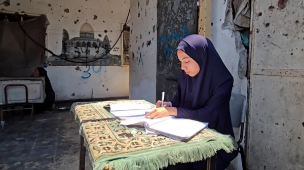 إطلاق امتحان الثانوية العامة إلكترونياً لطلبة غزة من غرفة العمليات الحكومية في رام الله