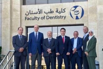 رئيس جامعة البترا يستقبل وفدًا من الهيئة الأردنية لزراعة الأسنان ونقابة أطباء الأسنان الأردنية