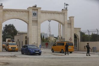 عاجل.. إذاعة الجيش الإسرائيلي: إطلاق نار على جسر الملك حسين الحدودي مع الأردن