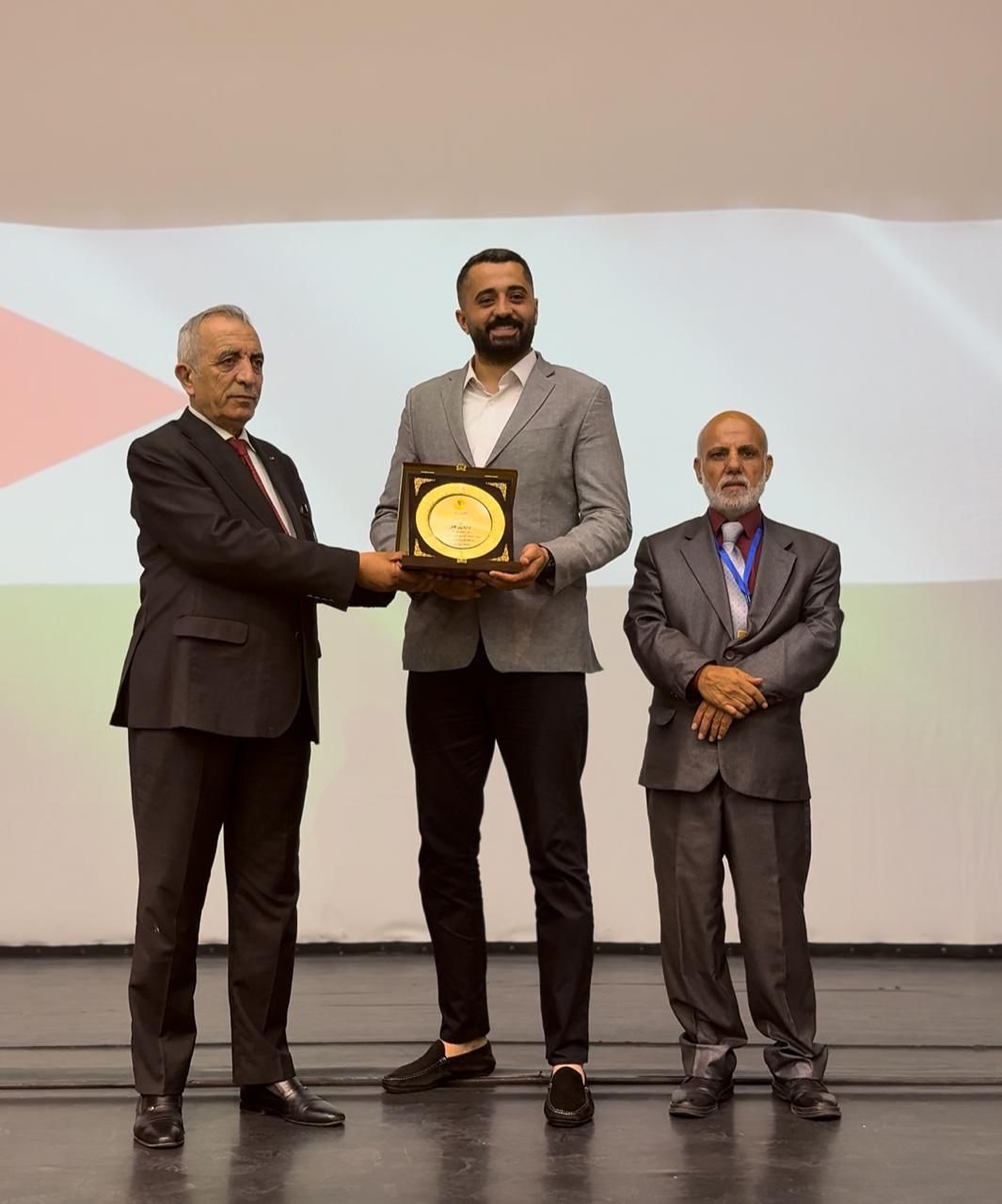 صورة حول : زين كاش شريكاً استراتيجياً لمهرجان صيف الزرقاء المسرحي العربي 2025 زين كاش شريكاً استراتيجياً لمهرجان صيف الزرقاء المسرحي العربي 2025