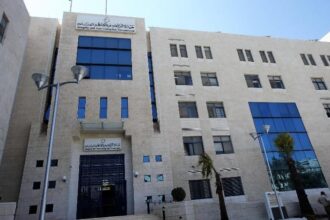 ‏توقيف موظف في النقل البري وصاحب مكتب تأجير مركبات