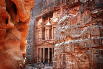 البتراء تستضيف يوم السياحة العالمي وقمة عجائب الدنيا السبع الجديدة
