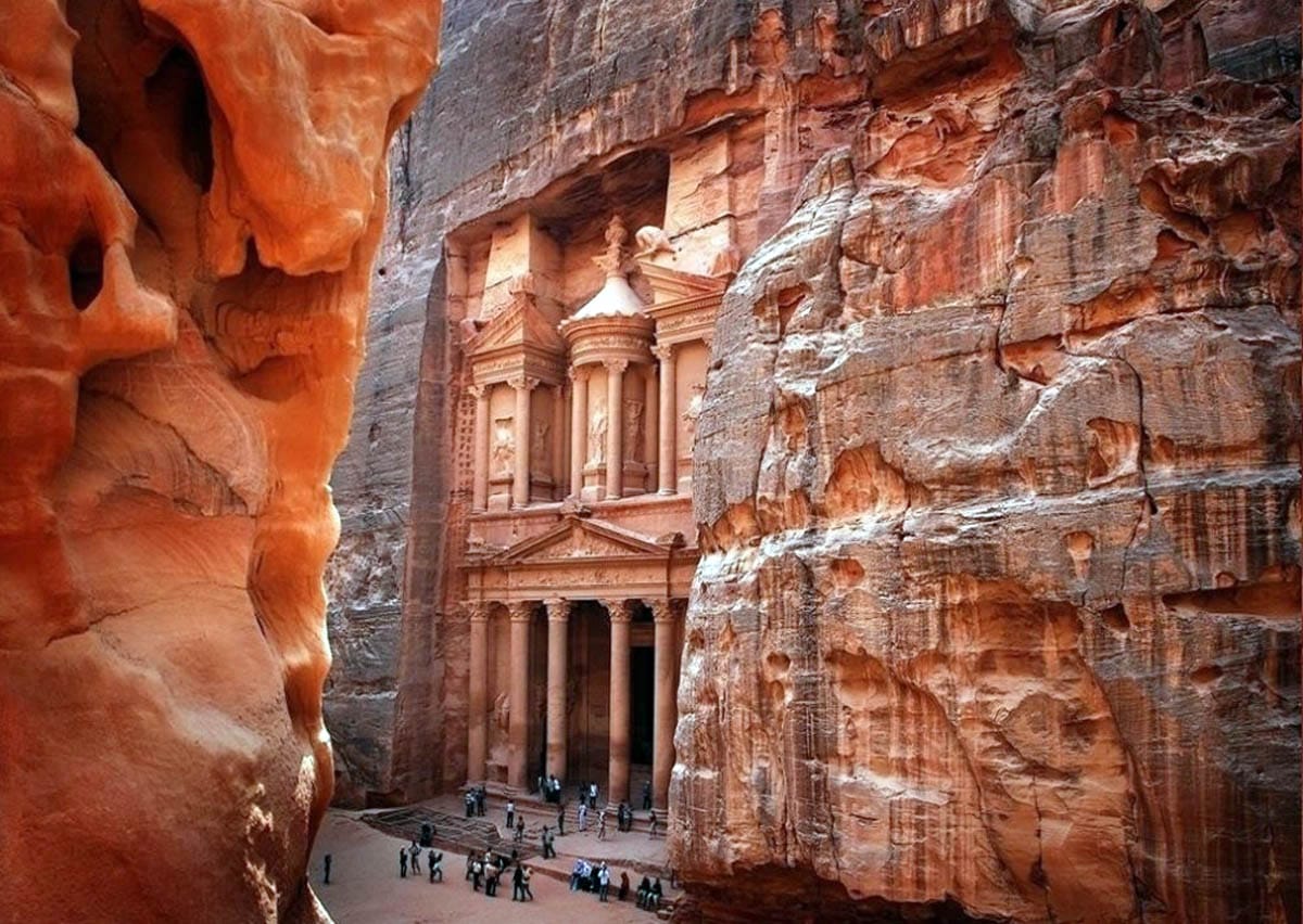 البتراء تستضيف يوم السياحة العالمي وقمة عجائب الدنيا السبع الجديدة