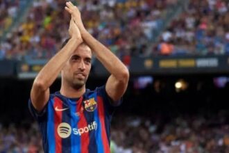 بوسكيتس يودع الملاعب: أسطورة برشلونة يعلن اعتزاله مع نهاية الموسم