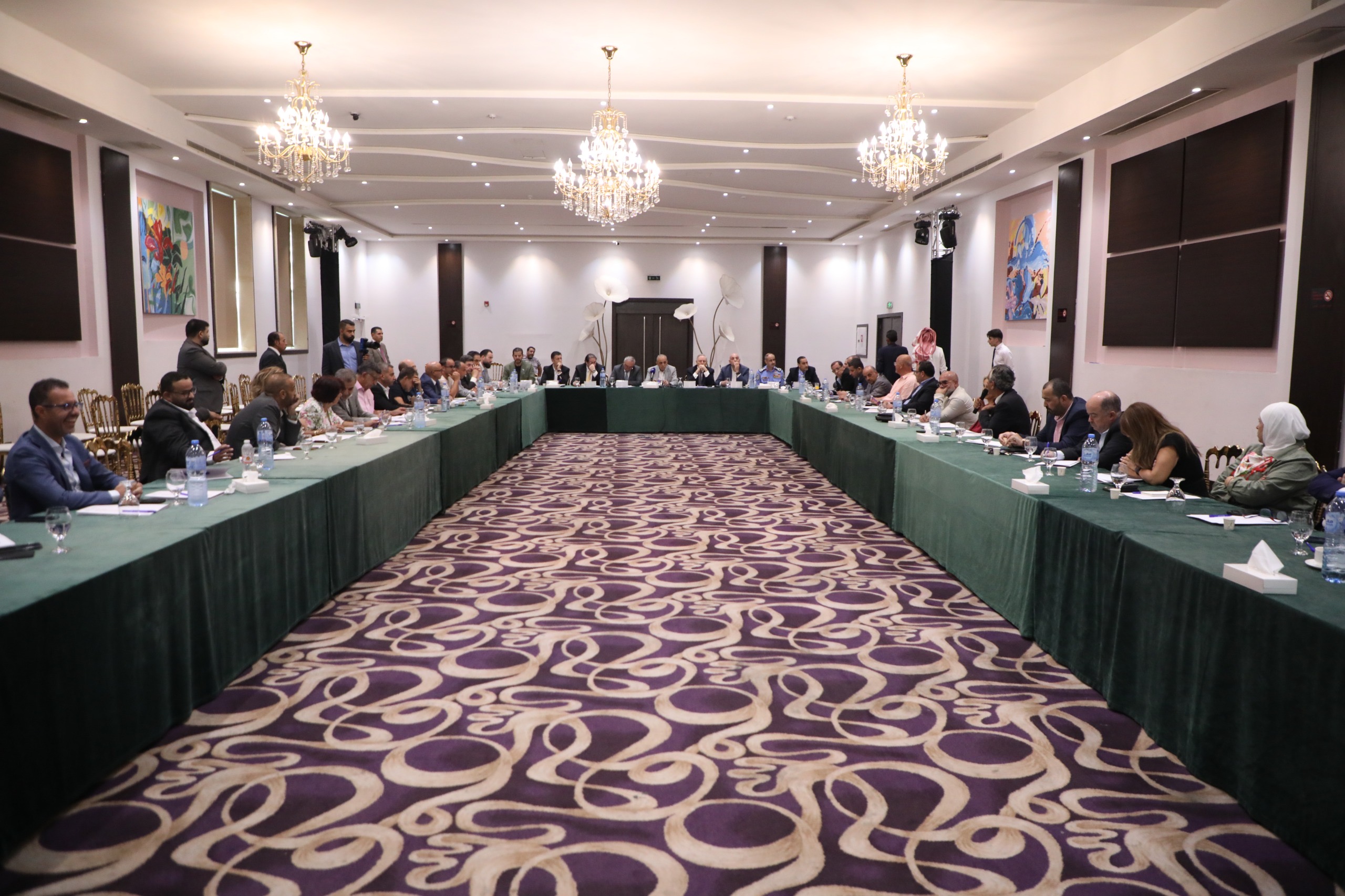 وزير السياحة يبحث مع ممثلي القطاع السياحي خطط عودة النشاط السياحي للمملكة