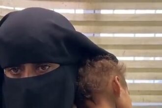 الطفلة ماسة بربخ تعاني في القطاع"فيديو"