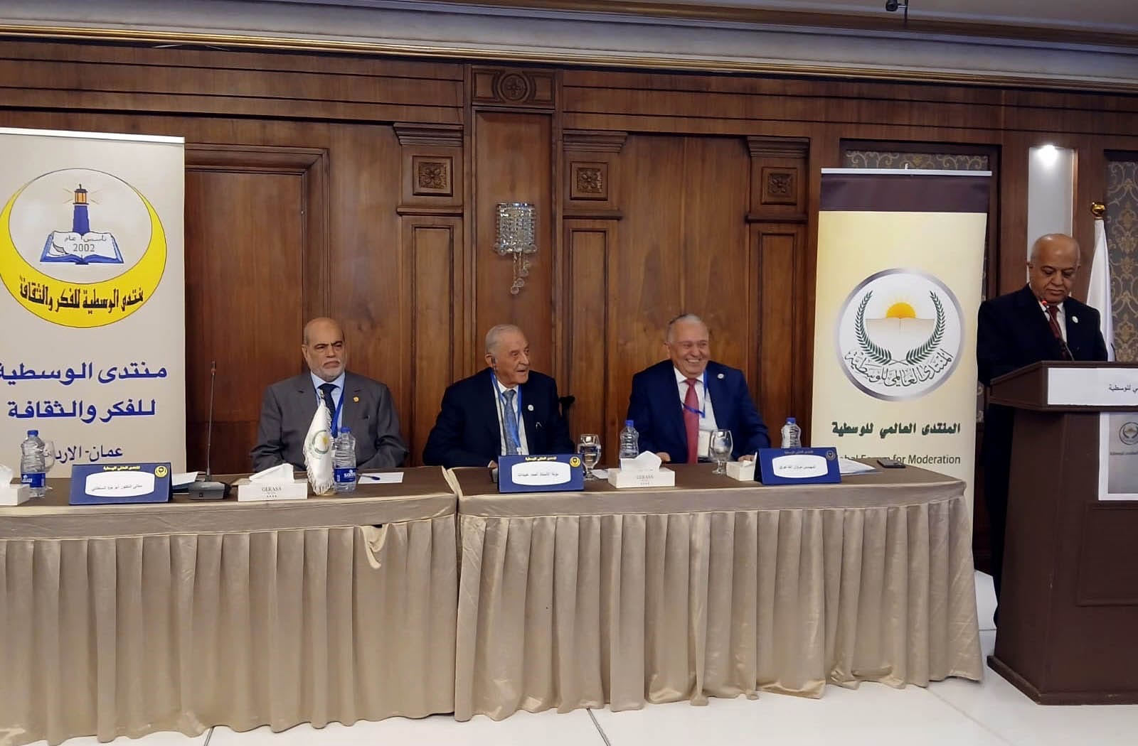 الأسر العربية تواجه محاولات للتدمير
