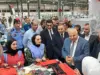 وزير العمل: تدريب وتشغيل 200 شاب وشابة أردنيين في أكبر مصانع الألبسة بالظليل