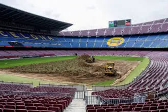 برشلونة يقترب من العودة إلى كامب نو بسعة 27 ألف متفرج
