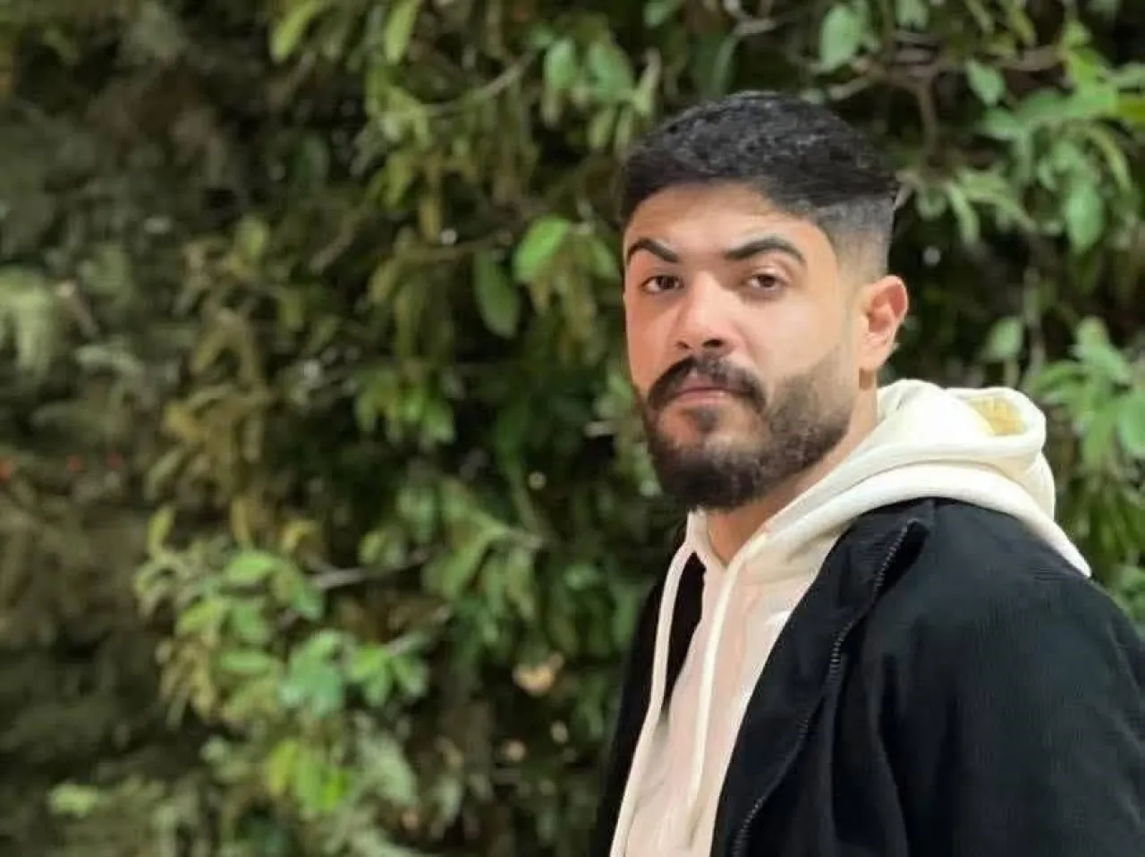 مدعي عام الجنايات الكبرى يوقف قاتل الشاب حمزة القادري 15 يومًا