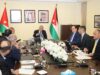 وزير النقل يبحث إجراءات ترخيص مطار عمان المدني