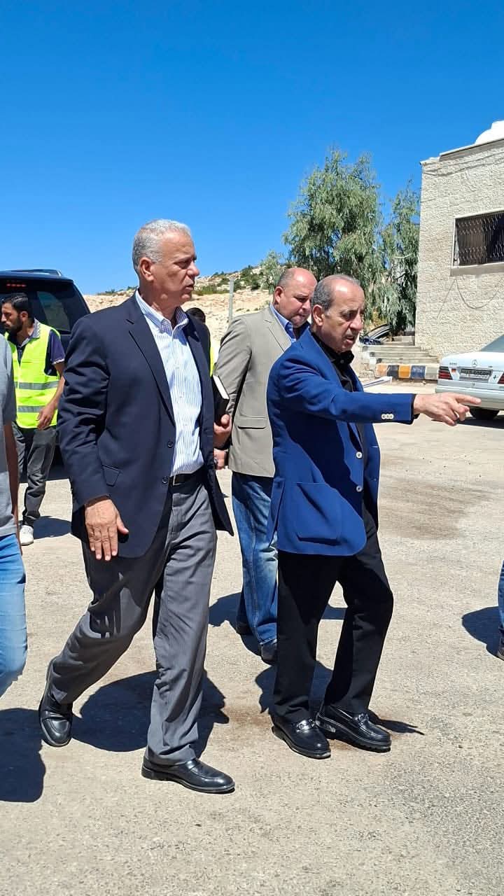 وزير الإدارة المحلية يتفقد بلديات جرش وعجلون