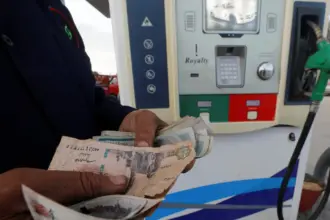 للمرة الثانية.. مصر ترفع أسعار البترول وتثبت الحد الأدنى لعام كامل