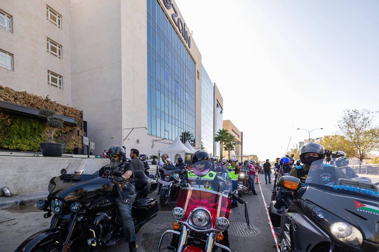 صورة حول : زين تستضيف انطلاقة مسيرة "سيدات هارلي" لدعم مصابات السرطان من غزة زين تستضيف انطلاقة مسيرة "سيدات هارلي" لدعم مصابات السرطان من غزة