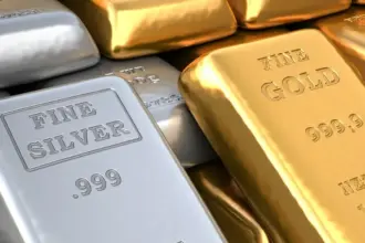 فضة 2025 تكسر القيم التاريخية.. إليك 4 أسباب للصعود الجنوني