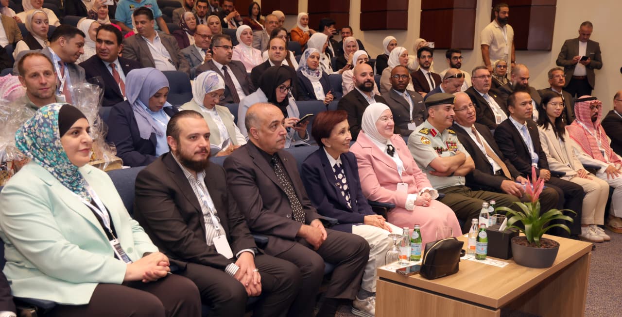 صورة حول : الأميرة بسمة بنت طلال تفتتح فعاليات مؤتمر العلوم الصحية لجامعة العلوم التطبيقية الأميرة بسمة بنت طلال تفتتح فعاليات مؤتمر العلوم الصحية لجامعة العلوم التطبيقية