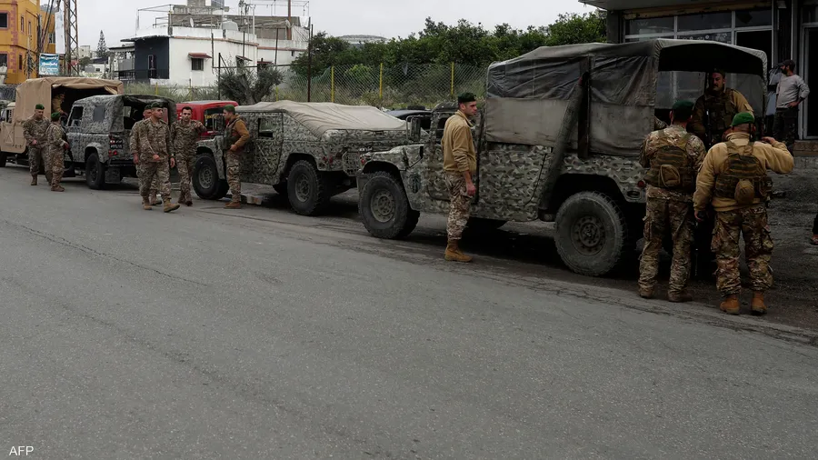 صورة حول : المسؤول الأميركي يشيد باحترافية الجيش اللبناني وسط جهود لحصر السلاح بالدولة المسؤول الأميركي يشيد باحترافية الجيش اللبناني وسط جهود لحصر السلاح بالدولة