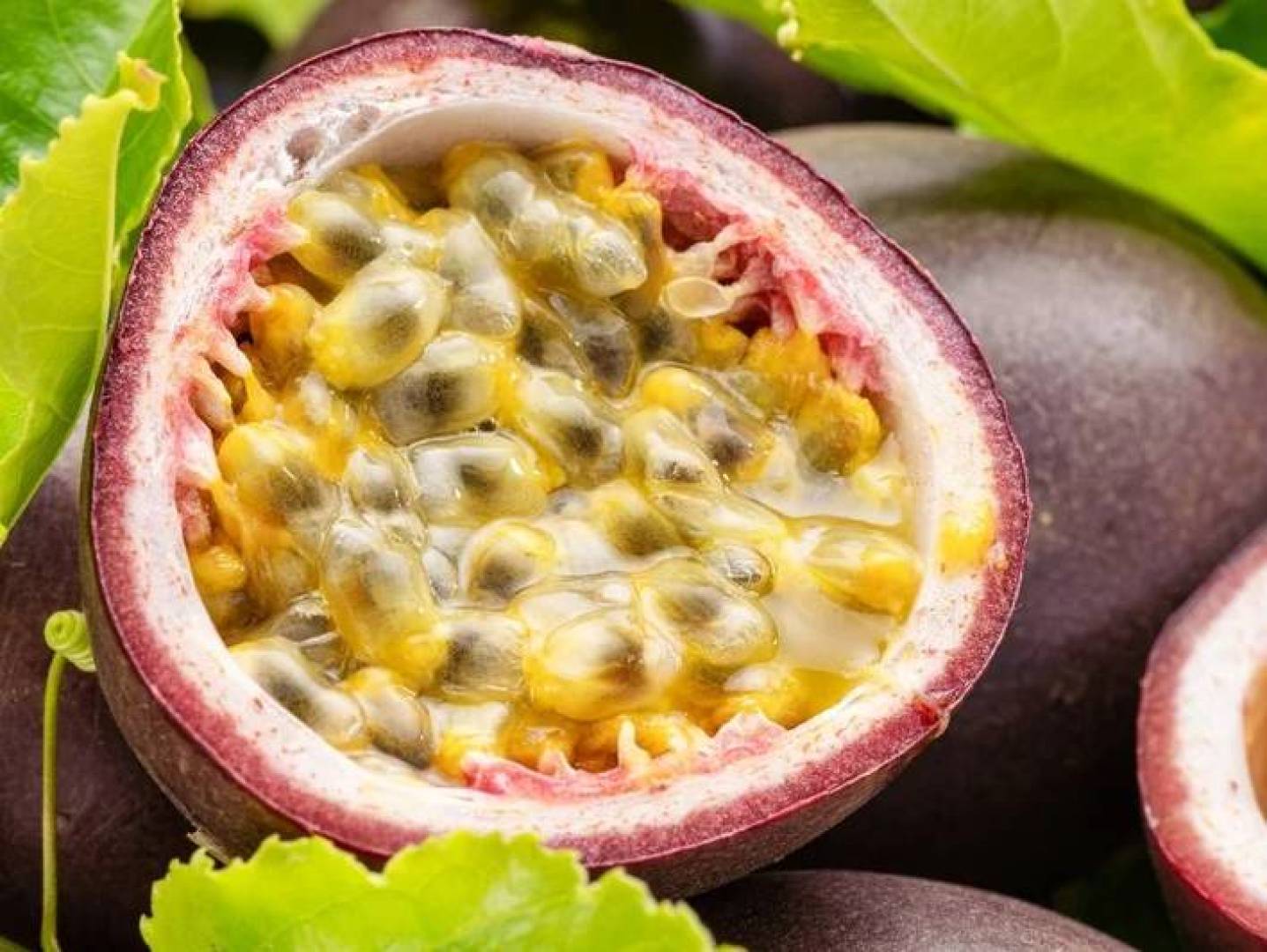 ما هي الفاكهة التي تحمي شبكية العين من التلف؟