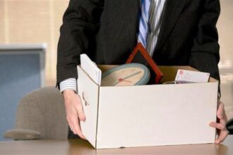 بالاسماء .. التربية تقرر شطب موظفين غابوا عن العمل 10 أيام
