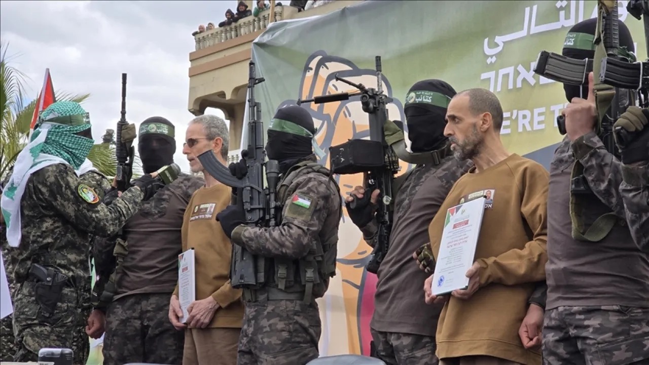 مواقع دفن 4 أسرى إسرائيليين في غزة مجهولة