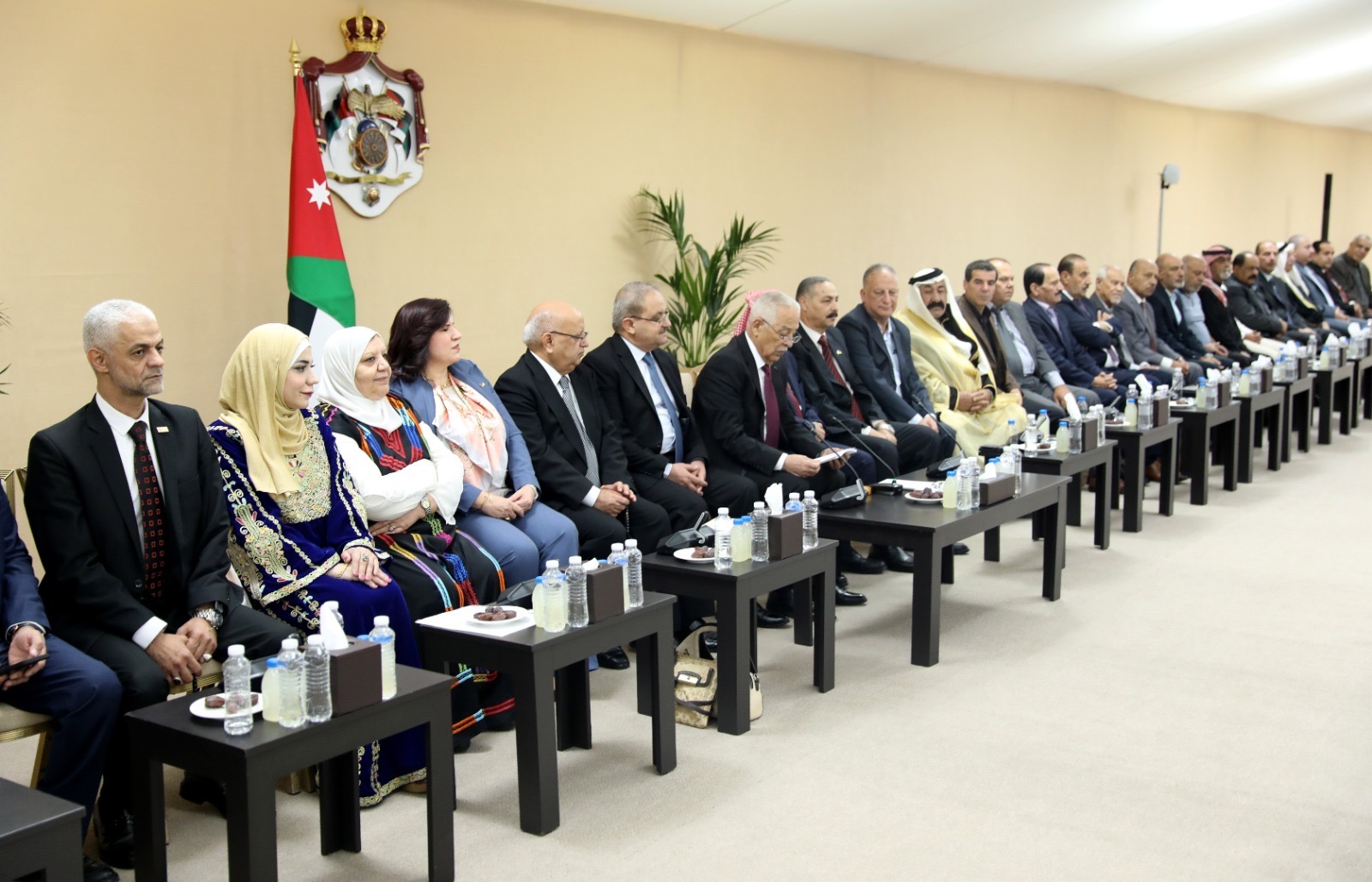 صورة حول : العيسوي: الأردن يمضي في "معركة التحديث" لترسيخ دولة الشفافية وكفاءة المؤسسات العيسوي: الأردن يمضي في "معركة التحديث" لترسيخ دولة الشفافية وكفاءة المؤسسات