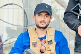 آلاف المقاتلين للعثور على أبو الشباب