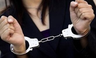 السجن 5 سنوات لامرأة حاولت إغراق طفلة مسلمة في إمريكا