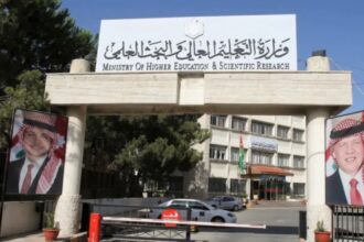 عاجل | بالأسماء ..التربية تعلن الدفعة الثالثة للمرشحين للقبول في كليات التمريض
