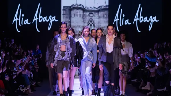 صورة حول : موسكو تتألق عالميًا في أسبوع الموضة بمزيج من التراث والابتكار موسكو تتألق عالميًا في أسبوع الموضة بمزيج من التراث والابتكار