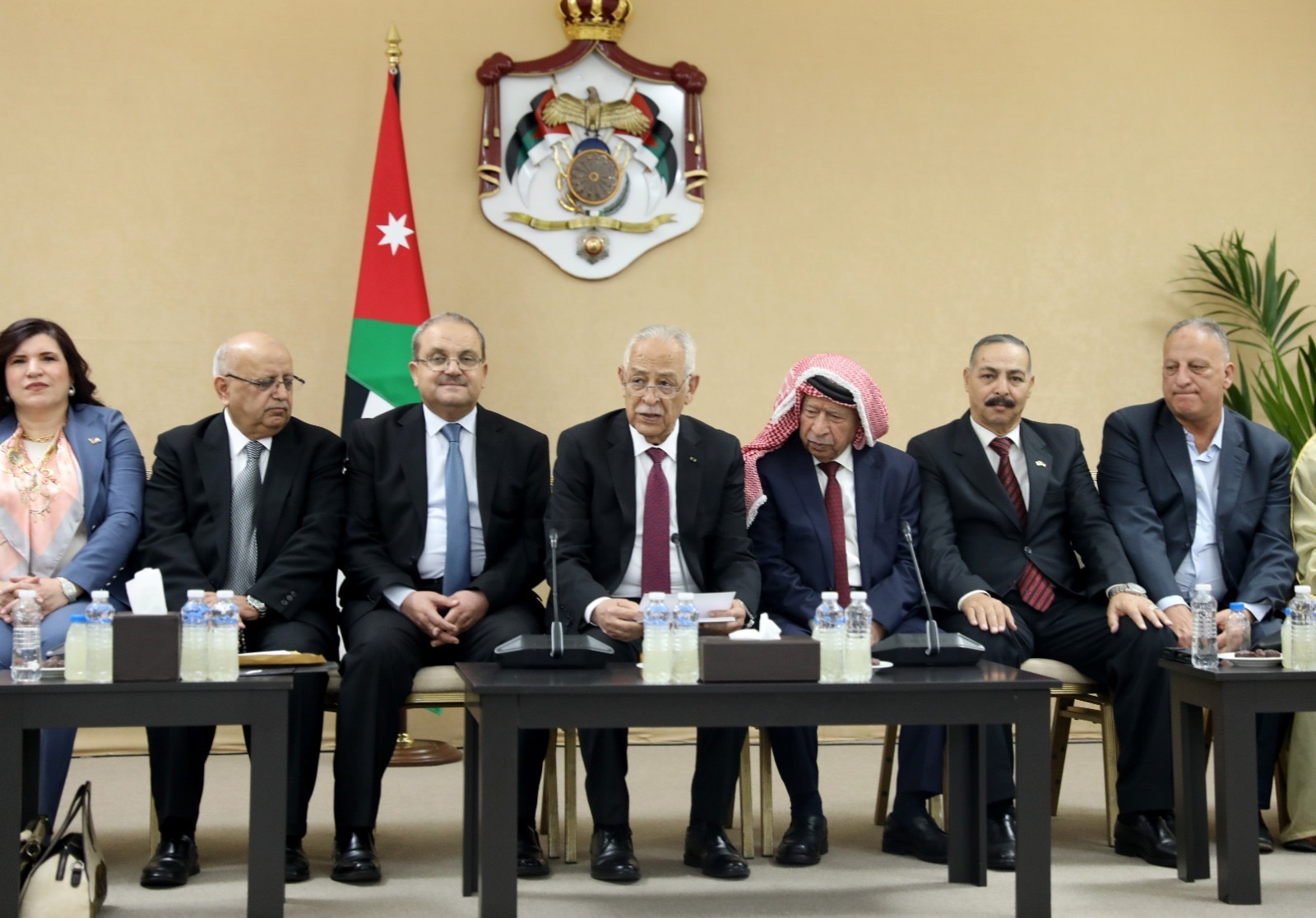 صورة حول : العيسوي: الأردن يمضي في "معركة التحديث" لترسيخ دولة الشفافية وكفاءة المؤسسات العيسوي: الأردن يمضي في "معركة التحديث" لترسيخ دولة الشفافية وكفاءة المؤسسات