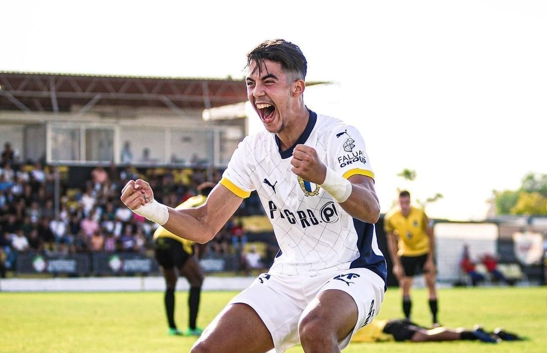 صورة حول : سباق أوروبي للتوقيع مع المغربي ياسر زبيري سباق أوروبي للتوقيع مع المغربي ياسر زبيري