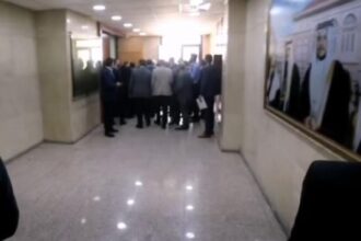 عاجل | اشتباك بالأيدي بين نائبين في مجلس النواب بسبب انتخابات الرئاسة